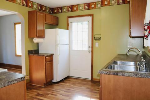 744 Edgewood St, Jackson, MI 49202 photo 5