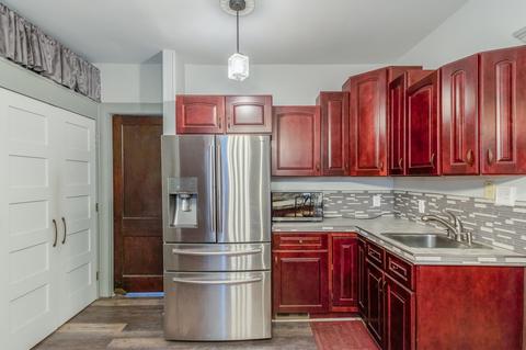 548 Winthrop St, Jackson, MI 49201 photo 7