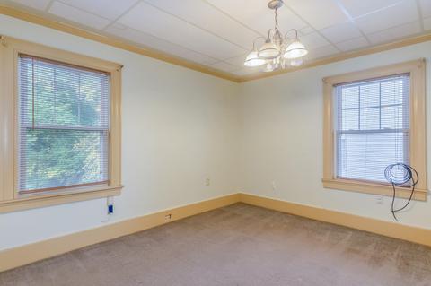 548 Winthrop St, Jackson, MI 49201 photo 17