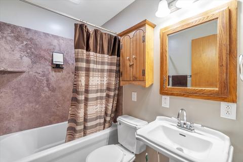 3404 Brooklyn Rd, Jackson, MI 49203 photo 20
