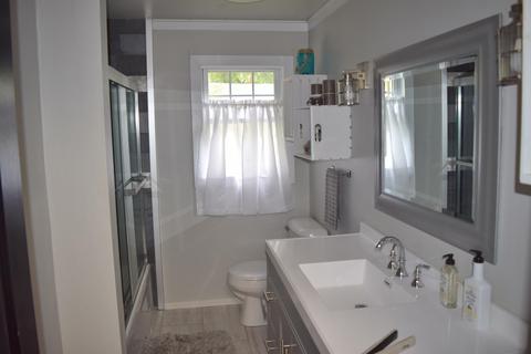 11368 Oakwood Dr, Jerome, MI 49249 photo 9