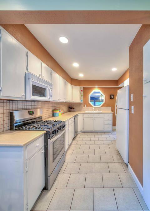 2761 Hillcrest Blvd, Jackson, MI 49203 photo 4