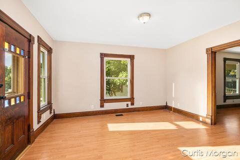 315 Hambrook St, Belding, MI 48809 photo 6