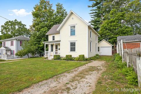 315 Hambrook St, Belding, MI 48809 photo 3