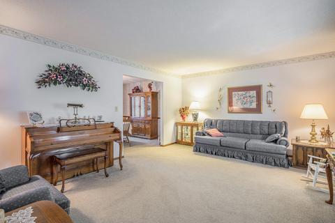 2150 Ganton Dr, Jackson, MI 49203 photo 5