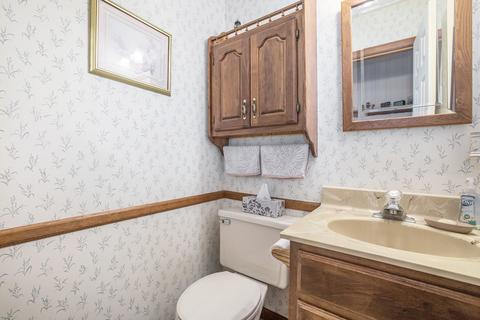 2150 Ganton Dr, Jackson, MI 49203 photo 27