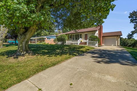 2385 Maple Dr, Jackson, MI 49203 photo 3