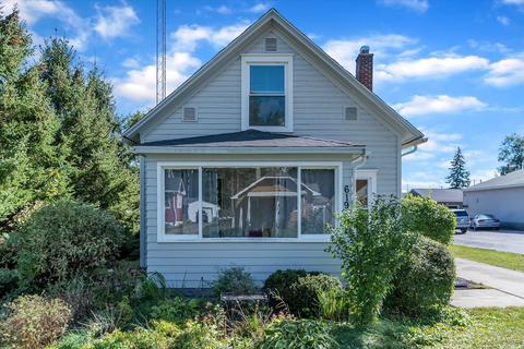 619 Winifred St, Jackson, MI 49202 photo 3