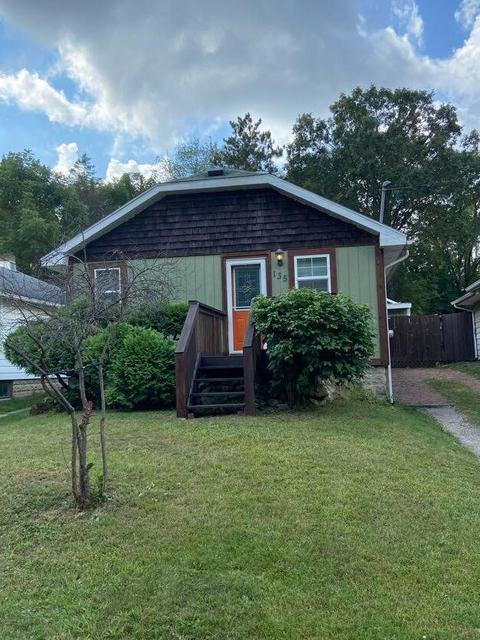 135 Park Dr, Jackson, MI 49203 photo 1