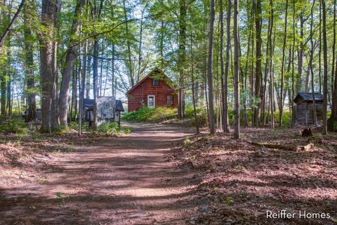 864 E Pierce Dr, White Cloud, MI 49349 photo 2