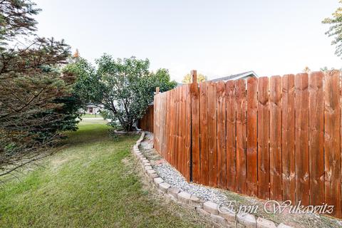 13201 Shutter Dr SE, Lowell, MI 49331 photo 5