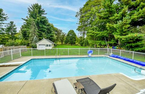 6000 Riverside Dr, Jackson, MI 49201 photo 4