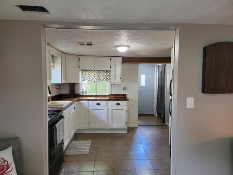 140 Comstock, Jackson, MI 49203 photo 12