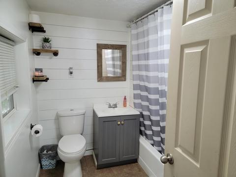 140 Comstock, Jackson, MI 49203 photo 8