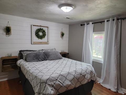 140 Comstock, Jackson, MI 49203 photo 6