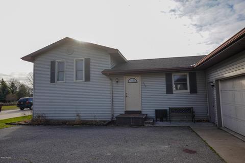 630 Norton Gibbs Dr, Ithaca, MI 48847 photo 2