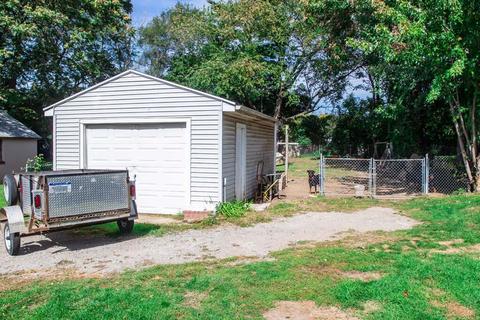 632 St Clair Ave, Jackson, MI 49202 photo 4