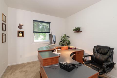 204 Golfview Dr, Plainwell, MI 49080 photo 18