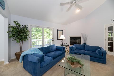 204 Golfview Dr, Plainwell, MI 49080 photo 8