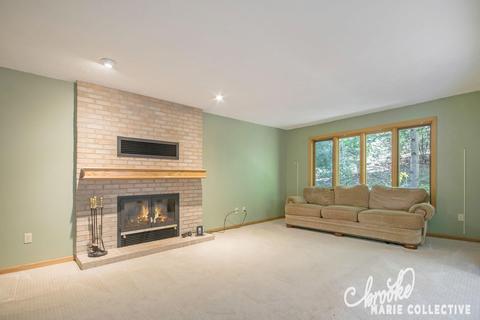 5409 Forest Bend Dr SE, Ada, MI 49301 photo 10