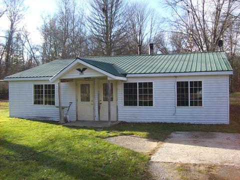 2567 S Walnut Ave, White Cloud, MI 49349 photo 1