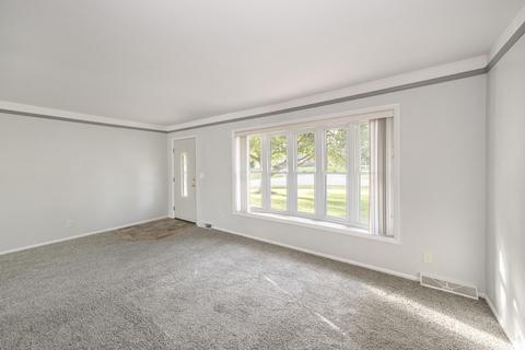 604 Sioux St, Jackson, MI 49203 photo 5