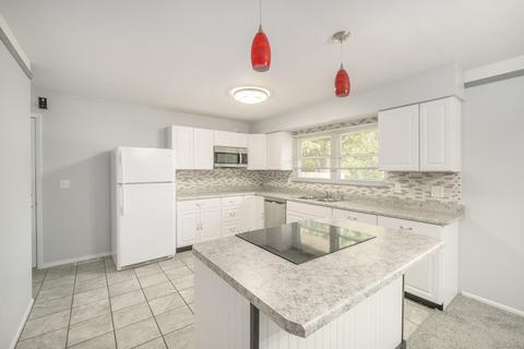 604 Sioux St, Jackson, MI 49203 photo 7