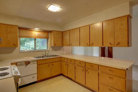 2113 Cascade Dr, Jackson, MI 49203 photo 20