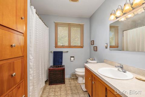 9439 E Fulton St, Ada, MI 49301 photo 22