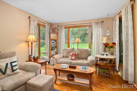 9439 E Fulton St, Ada, MI 49301 photo 8