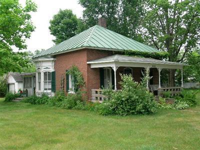 480 Grove St, Constantine, MI 49042 photo 1