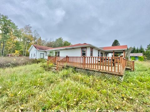 755 Wolverine Dr, Gladwin, MI 48624 photo 3