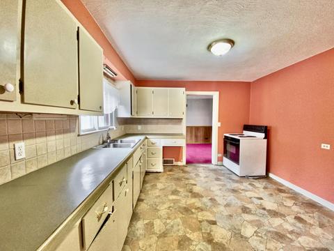 755 Wolverine Dr, Gladwin, MI 48624 photo 7