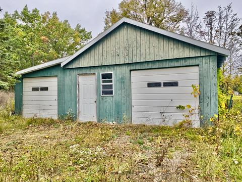 755 Wolverine Dr, Gladwin, MI 48624 photo 42