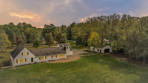 2600 Robinson Rd, Jackson, MI 49203 photo 2