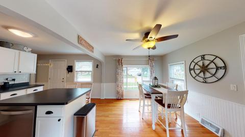 821 E Michigan Ave, Marshall, MI 49068 photo 8