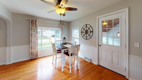 821 E Michigan Ave, Marshall, MI 49068 photo 7