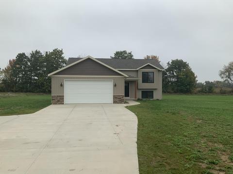 255 E Dutch Mill St, Grant, MI 49327 photo 3