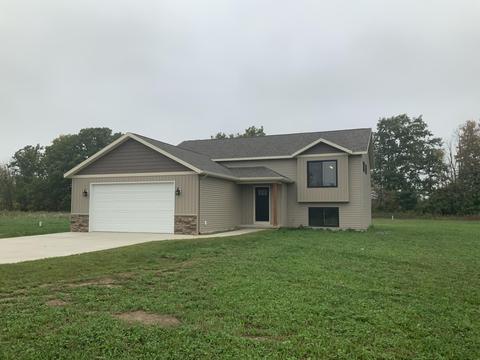255 E Dutch Mill St, Grant, MI 49327 photo 2