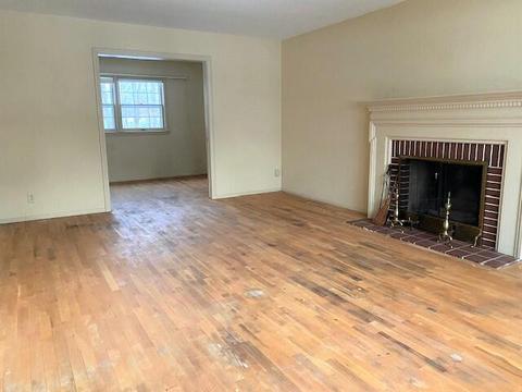 2127 Cascade Dr, Jackson, MI 49203 photo 5