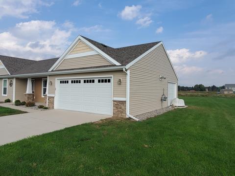 863 E Harmony Dr, Sparta, MI 49345 photo 3