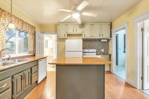 2115 Crest Ave, Jackson, MI 49203 photo 8