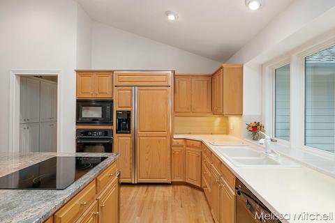 7665 Timber Bluff Rd SE, Ada, MI 49301 photo 14
