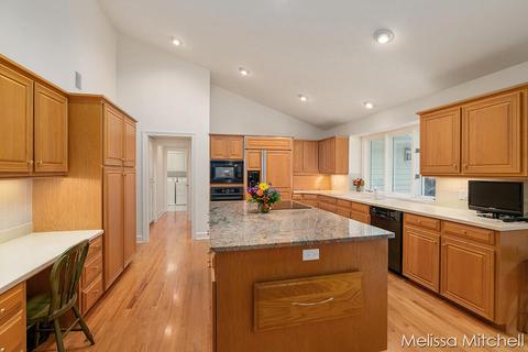 7665 Timber Bluff Rd SE, Ada, MI 49301 photo 11