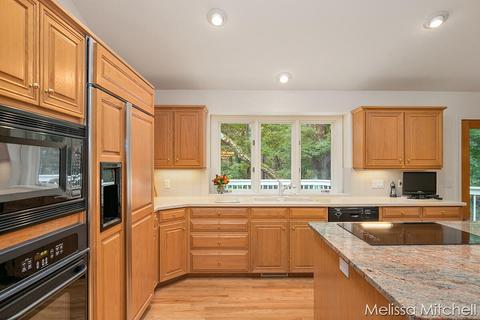 7665 Timber Bluff Rd SE, Ada, MI 49301 photo 13