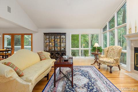 7665 Timber Bluff Rd SE, Ada, MI 49301 photo 8