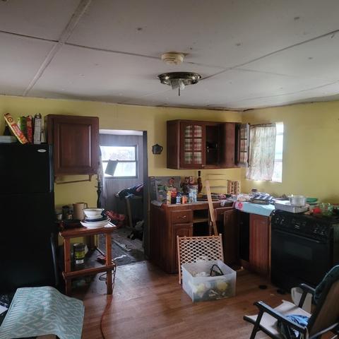 565 Canaris St, Constantine, MI 49042 photo 5