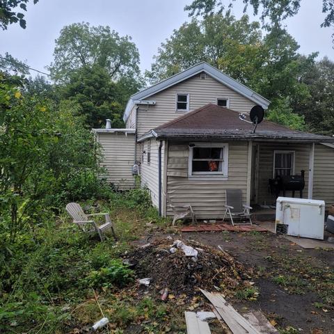 565 Canaris St, Constantine, MI 49042 photo 4