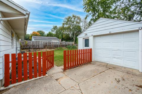 316 Mcconnell Dr, Jackson, MI 49201 photo 6