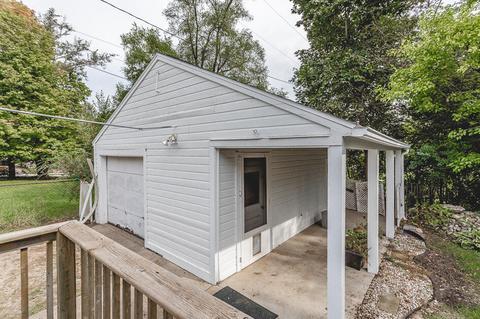 105 Third St, Jackson, MI 49203 photo 6